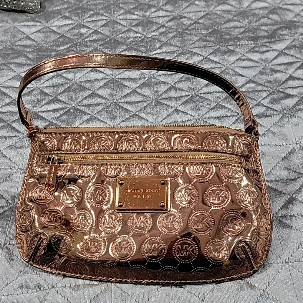 Authentic Michael Kors Rosegold wristlet